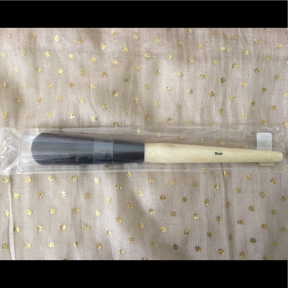 Bobbi Brown Blush Brush